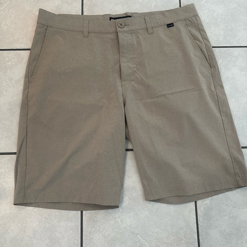 Travis Mathew Tan Flat Front Men Golf Shorts